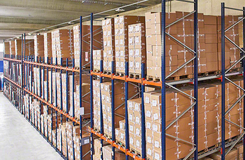 Racking & Shelving Systems : Choosing the 8 Right Beam and Safety Pin Types
